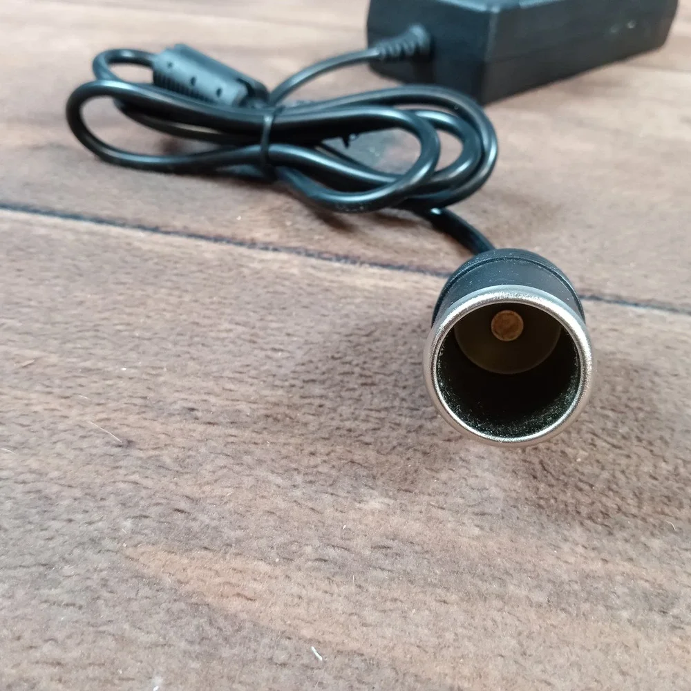 LOETAD AC DC ADAPTER YUY2010A 100 240V 50 60Hz 1.6A Power Supply Car Charger
